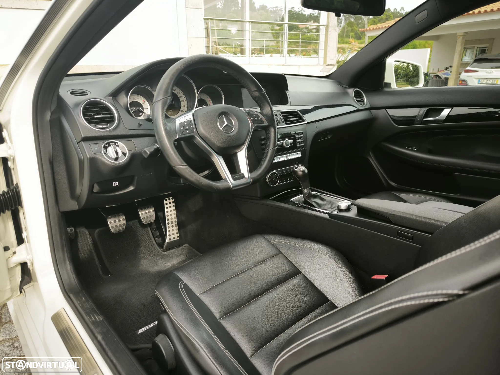 Mercedes-Benz C 220 CDI DPF Coupe (BlueEFFICIENCY) - 14