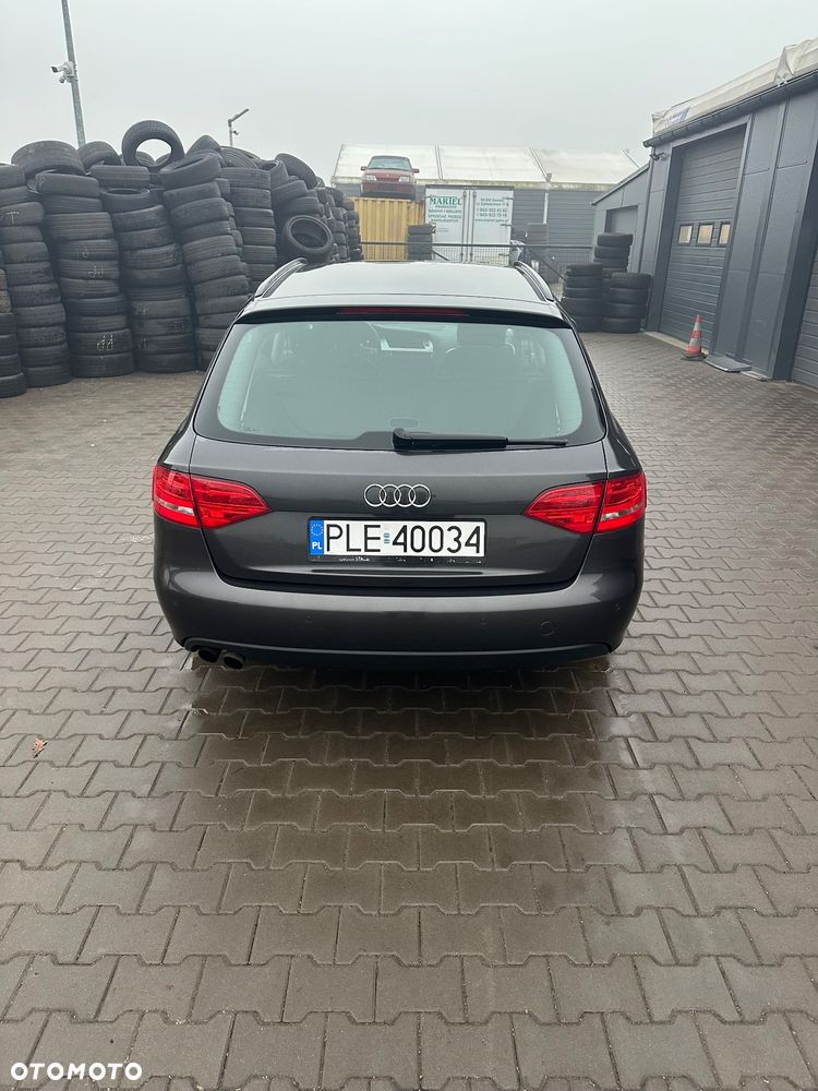 Audi A4 Avant 2.0 TDI DPF Ambiente - 3