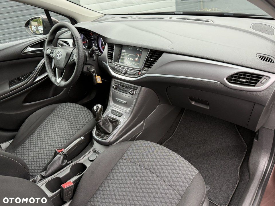 Opel Astra 1.4 Turbo Innovation - 29