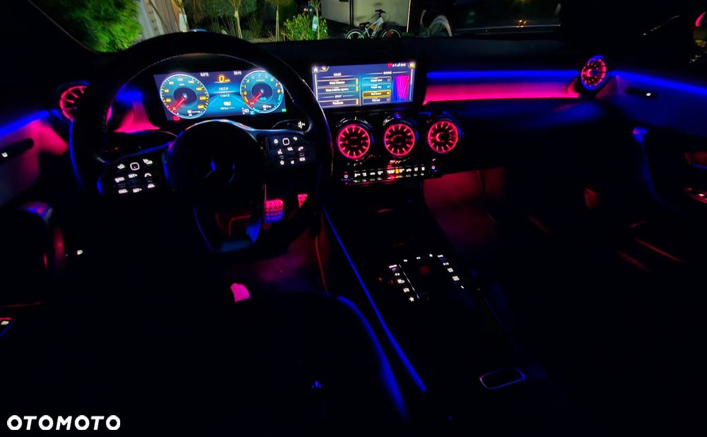 Mercedes-Benz CLA 250 e 8G-DCT AMG Line - 31