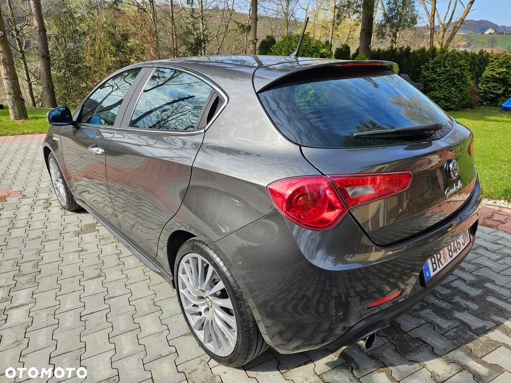 Alfa Romeo Giulietta - 5