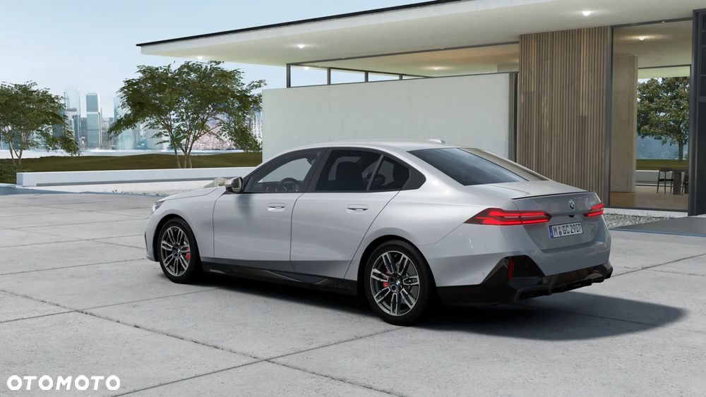 BMW Seria 5 520d mHEV M Sport - 2