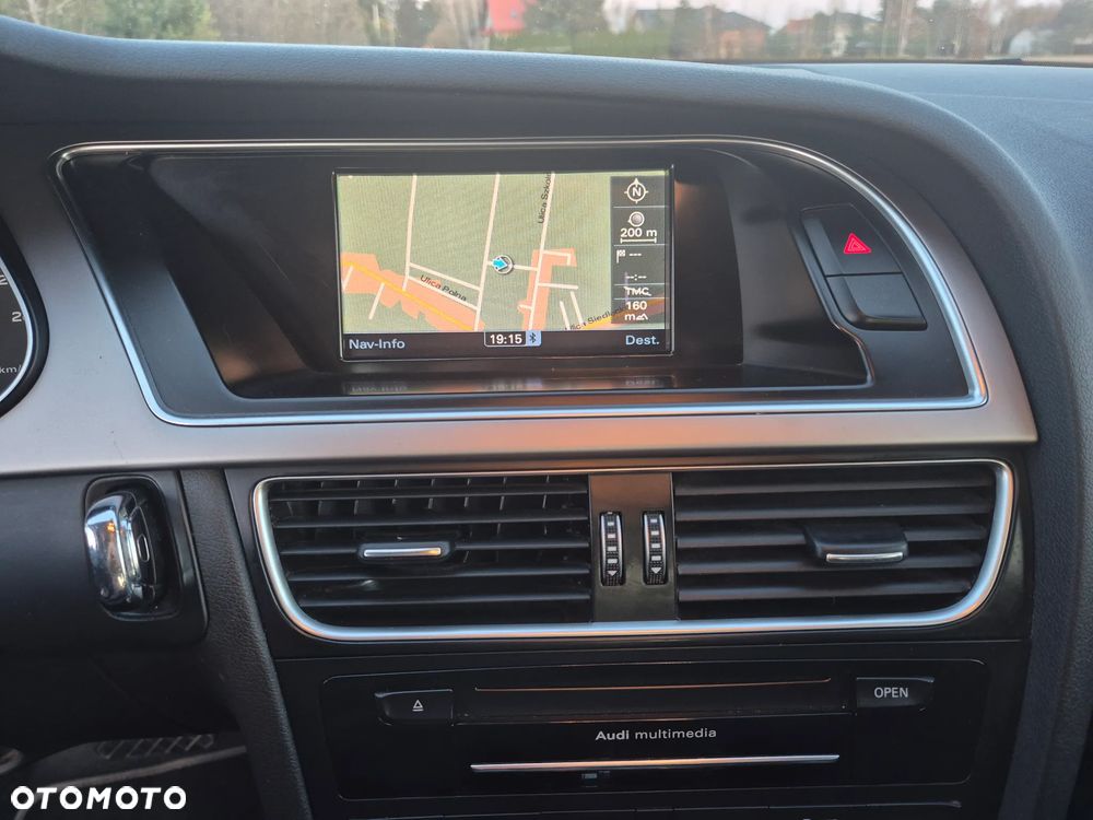 Audi A4 Avant - 11