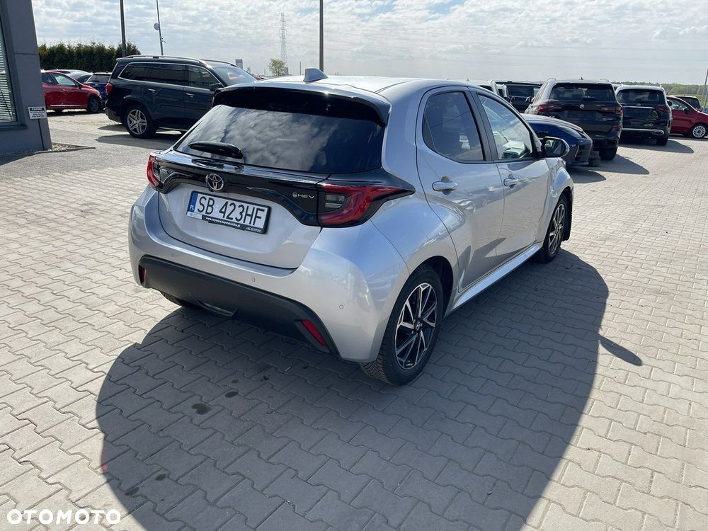 Toyota Yaris - 7