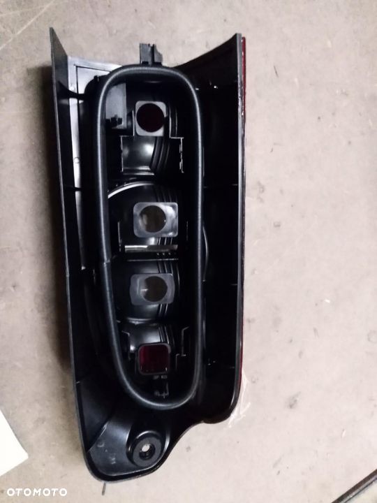 LAMPA TYLNA ZESPOLONA PRAWA RENAULT  MASTER  Movano NISSAN INTERSTAR   8200171478 604288-E - 1