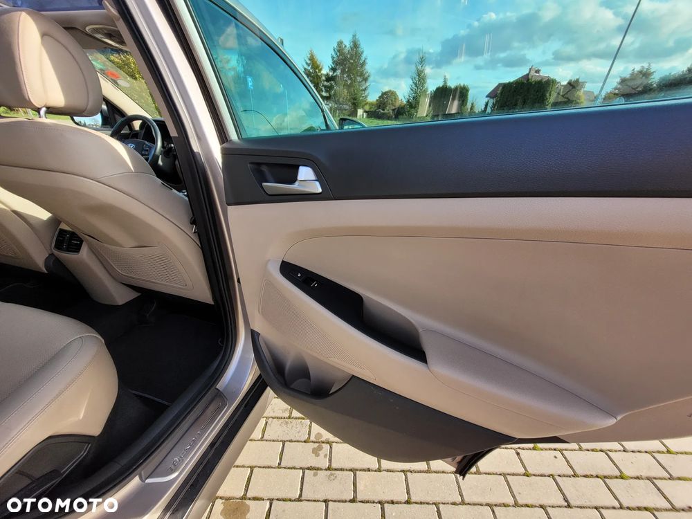 Hyundai Tucson 2.0 CRDI 2WD Style - 19