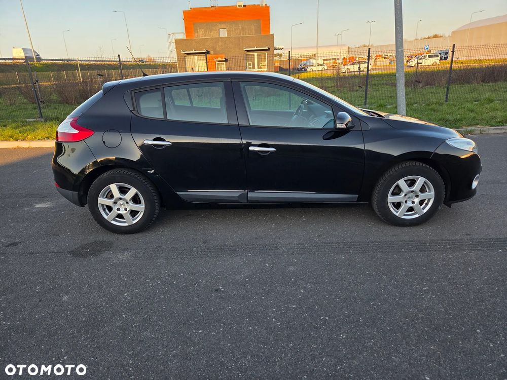 Renault Megane TCe 130 Dynamique - 4