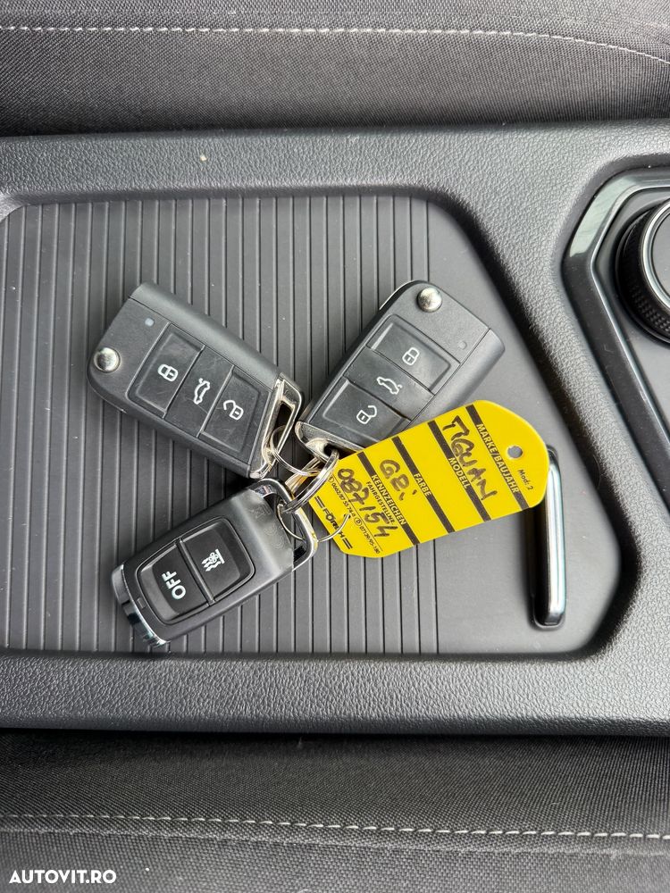 Volkswagen Tiguan 2.0 TDI 4Mot DSG Elegance - 12