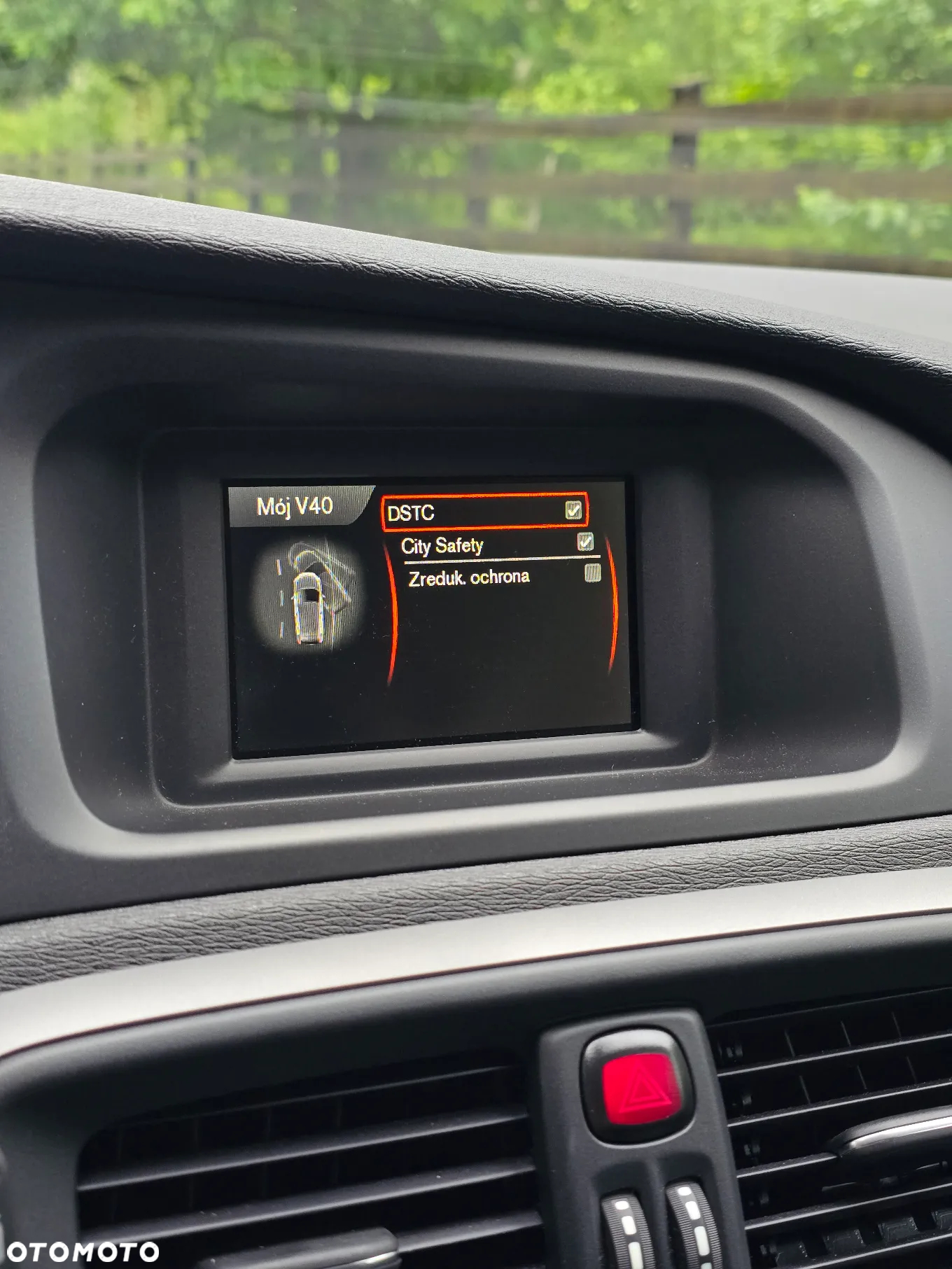 Volvo V40 T3 Momentum - 34