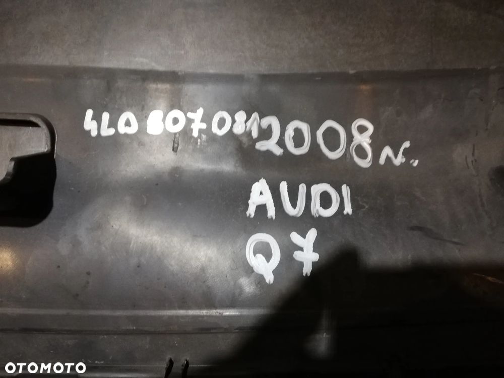 AUDI Q7 4L GÓRNA OSŁONA PASA PRZEDNIEGO 4L0807081 - 2