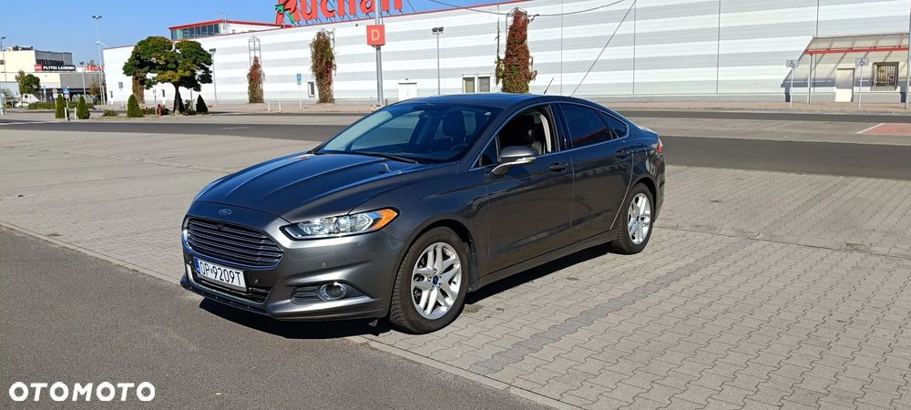 Ford Fusion - 17