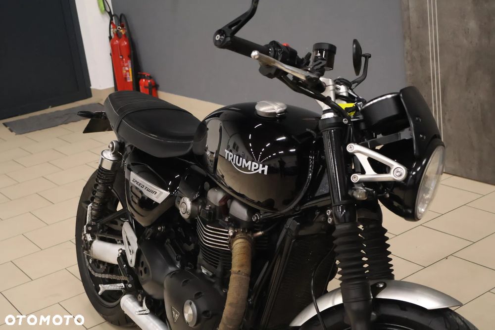 Triumph Speed Twin - 1