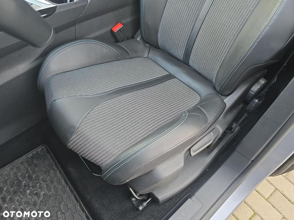Peugeot 3008 - 12