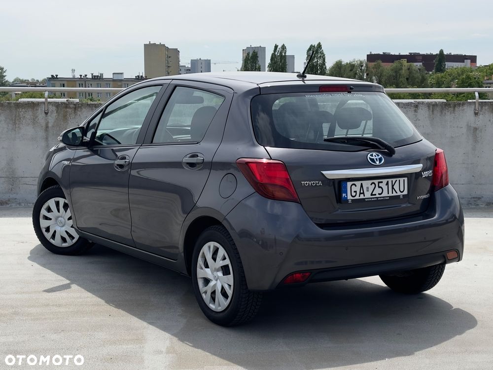 Toyota Yaris Hybrid 100 Premium EU6 - 11
