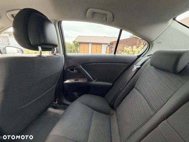 Toyota Avensis 2.0 D-4D Platinium - 12