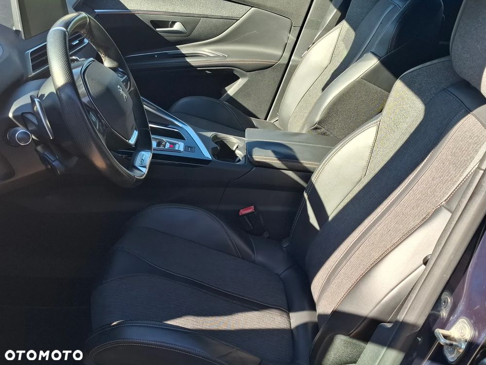 Peugeot 5008 - 16