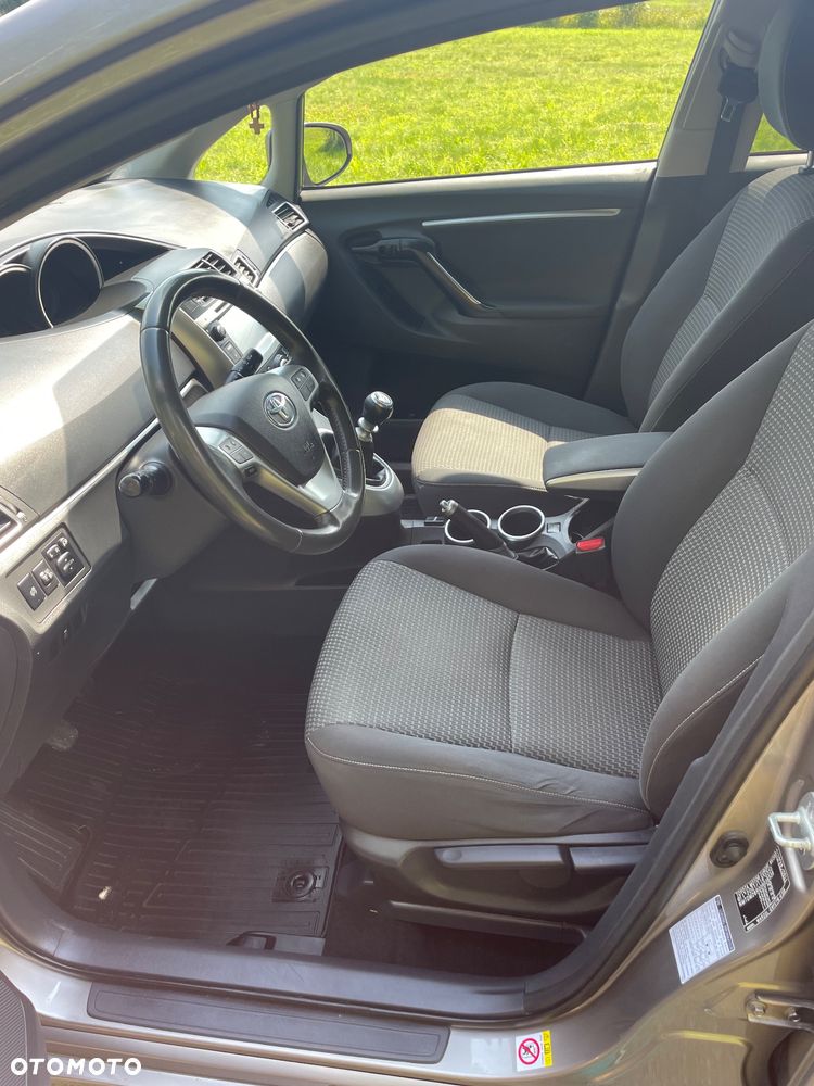 Toyota Verso 1.6 D-4D Active - 9