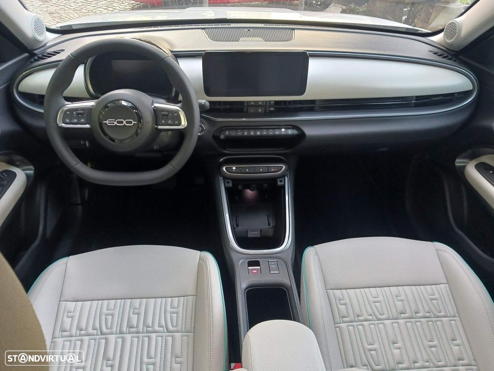 Fiat 600e 54 kWh La Prima - 10