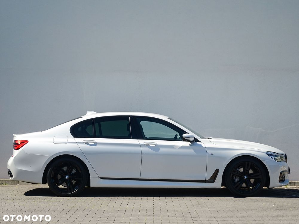 BMW Seria 7 - 11