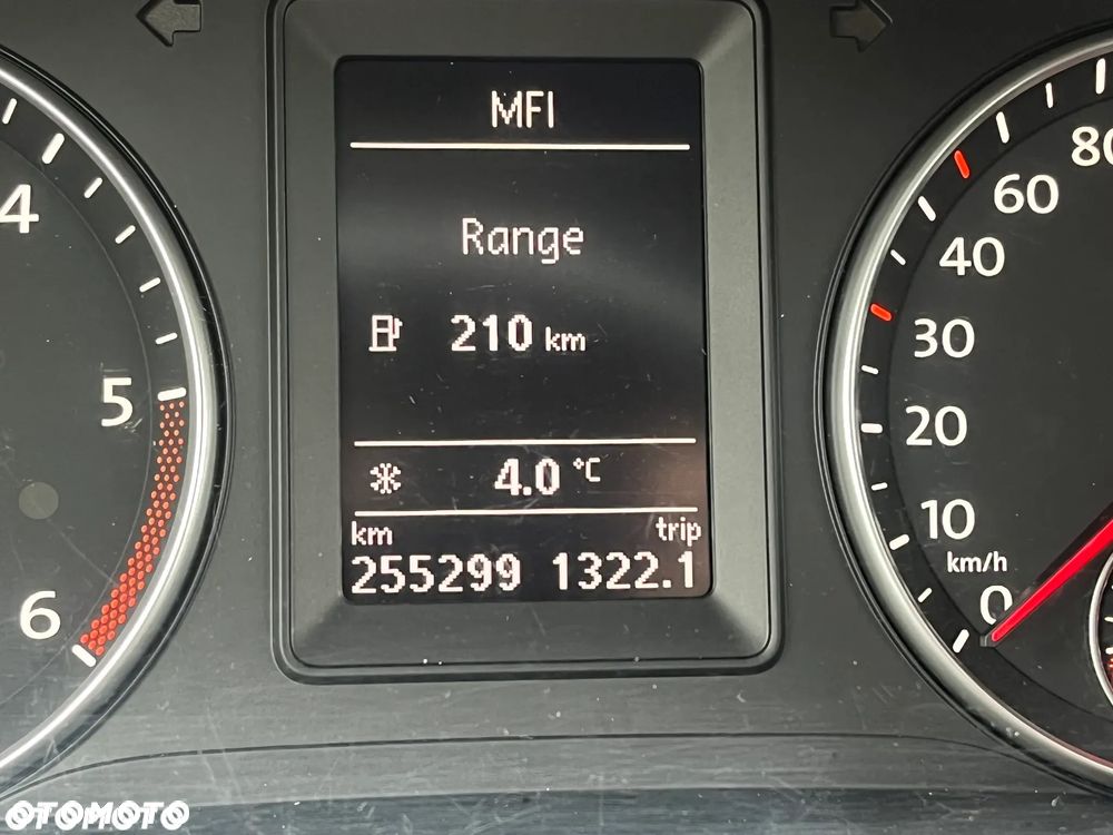 Volkswagen Touran 1.6 TDI DPF BlueMotion Technology STYLE - 10