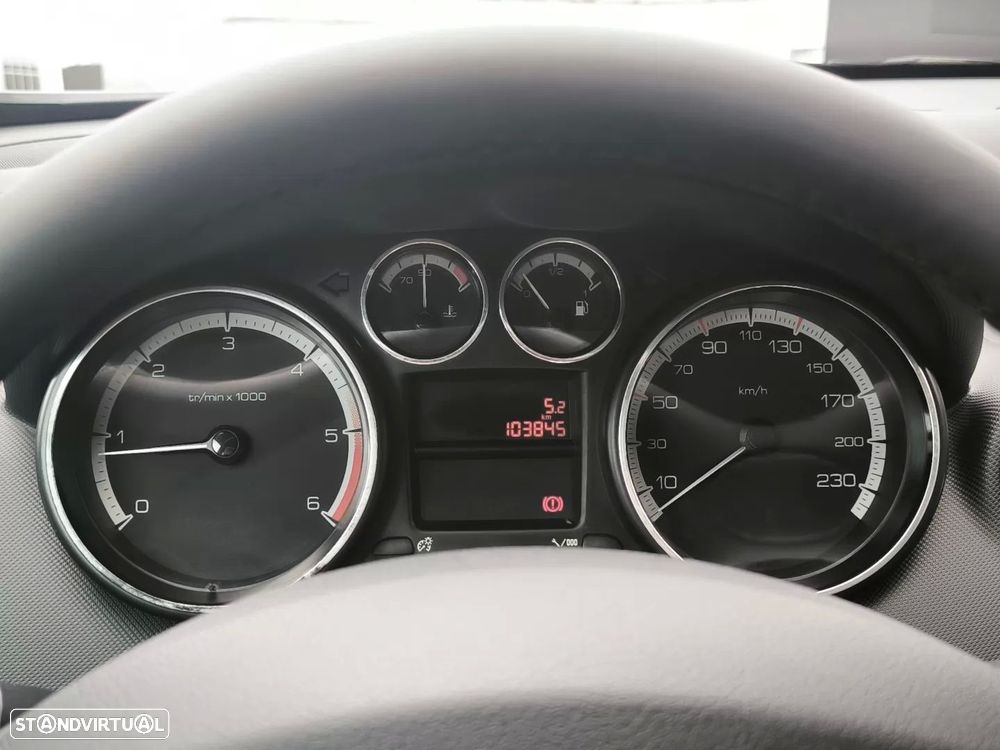 Peugeot 308 1.6 HDi Executive - 8