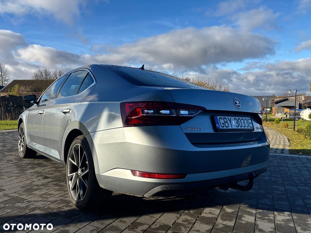 Skoda Superb 1.8 TSI Sportline DSG - 12