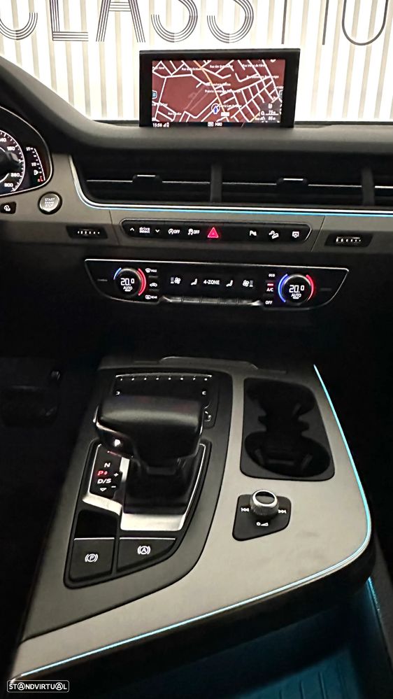 Audi Q7 3.0 TDI quattro S-line Tiptronic 7L - 15