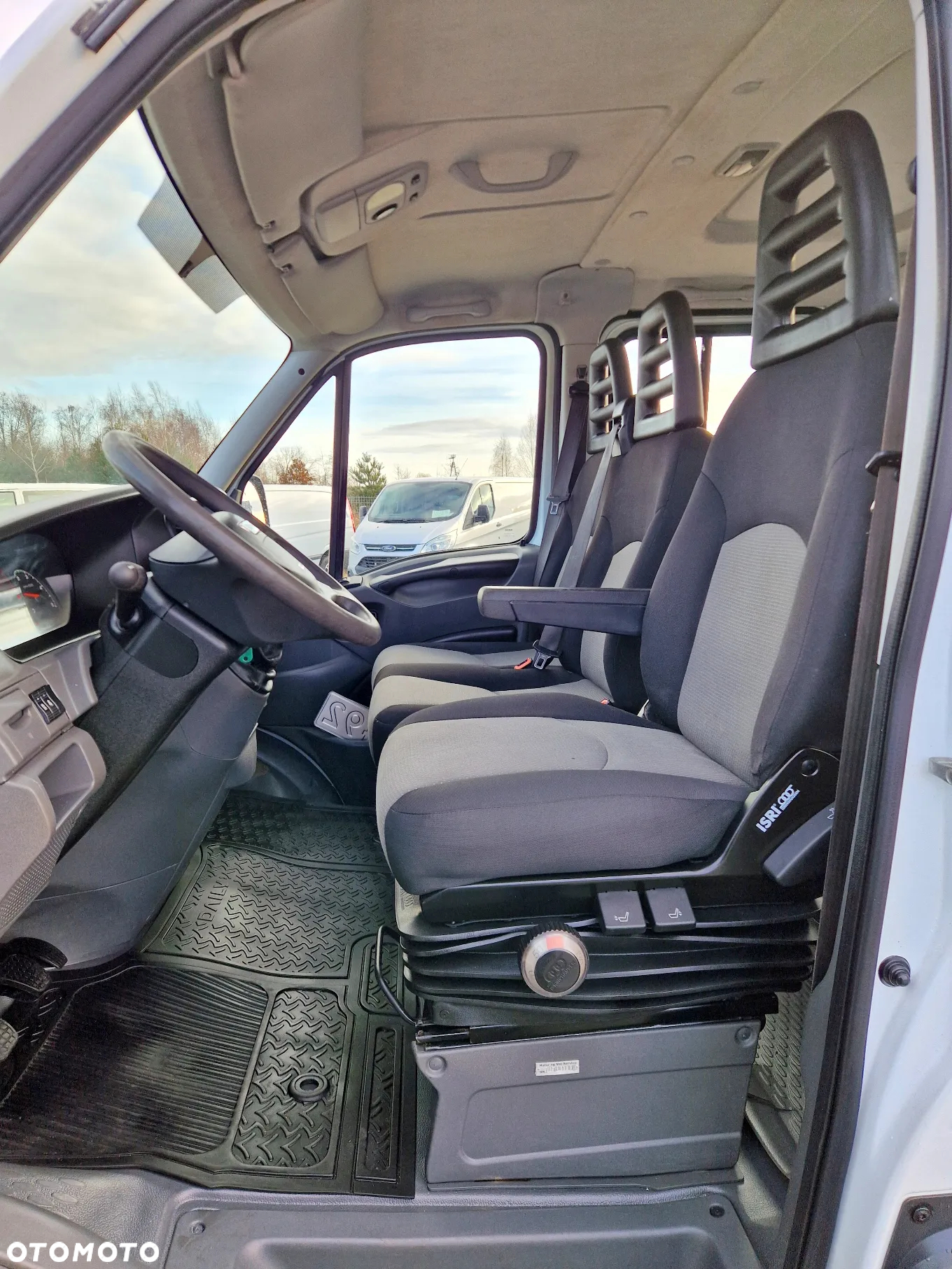 Iveco 35C17 3,0 HPI 170 KONNA DOKA 7 OSOBOWA BRYGADÓWKA 96T/KM PRZEBIEGU GWARANCJA HDS HMF 1670KG UDŻWIGU 3,3M SKRZYNIA BLIŻNIAKI DO 3,5T - 11