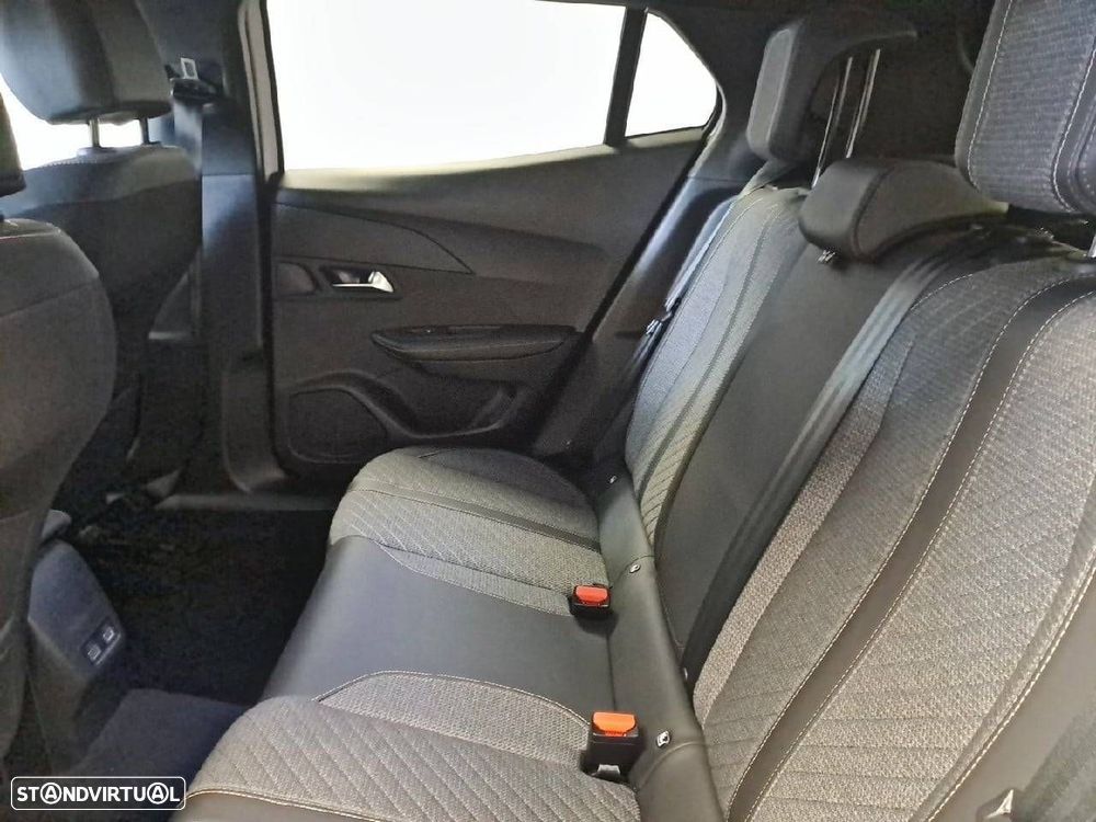 Peugeot 2008 1.2 Hybrid Allure e-DCS6 - 10