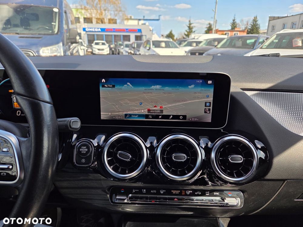 Mercedes-Benz GLA 200 d 8G-DCT - 14