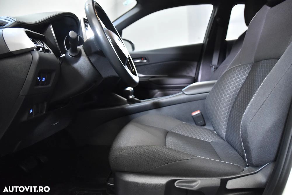 Toyota C-HR - 21