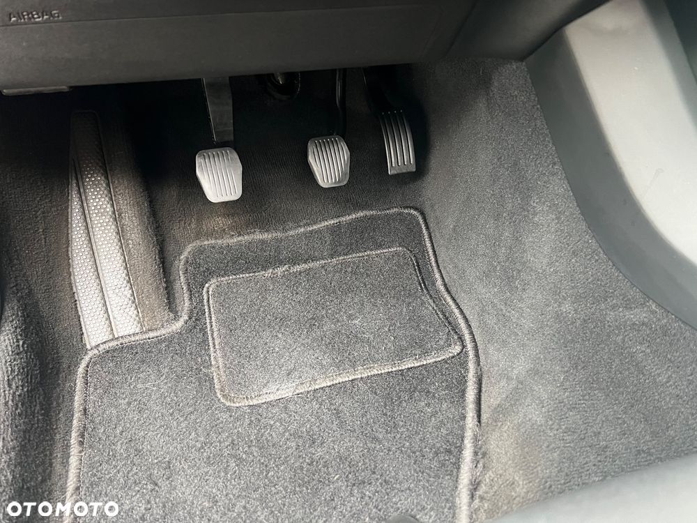 Volvo V40 D2 Kinetic - 17