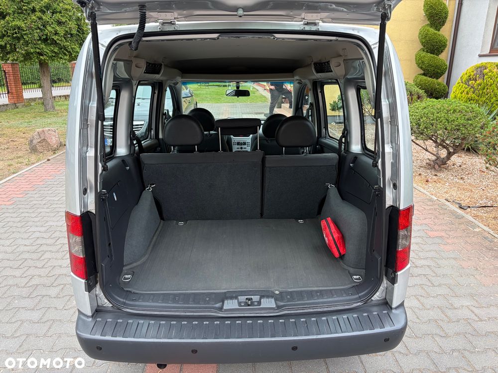 Opel Combo Tour Color Edition - 23