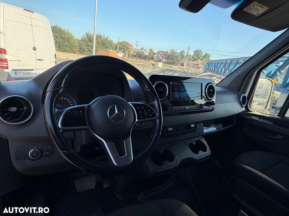 Mercedes-Benz Sprinter - 6