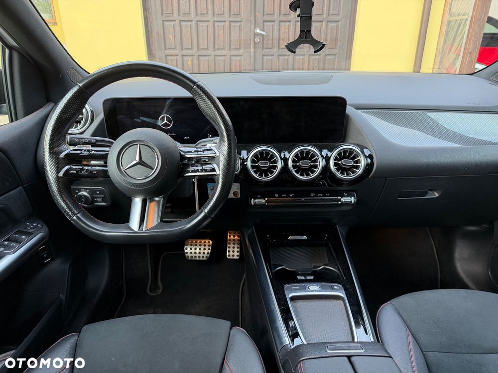 Mercedes-Benz Klasa B 200 d AMG Line 8G-DCT - 10