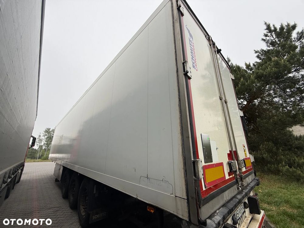 Schmitz Cargobull SKO 24 - 8