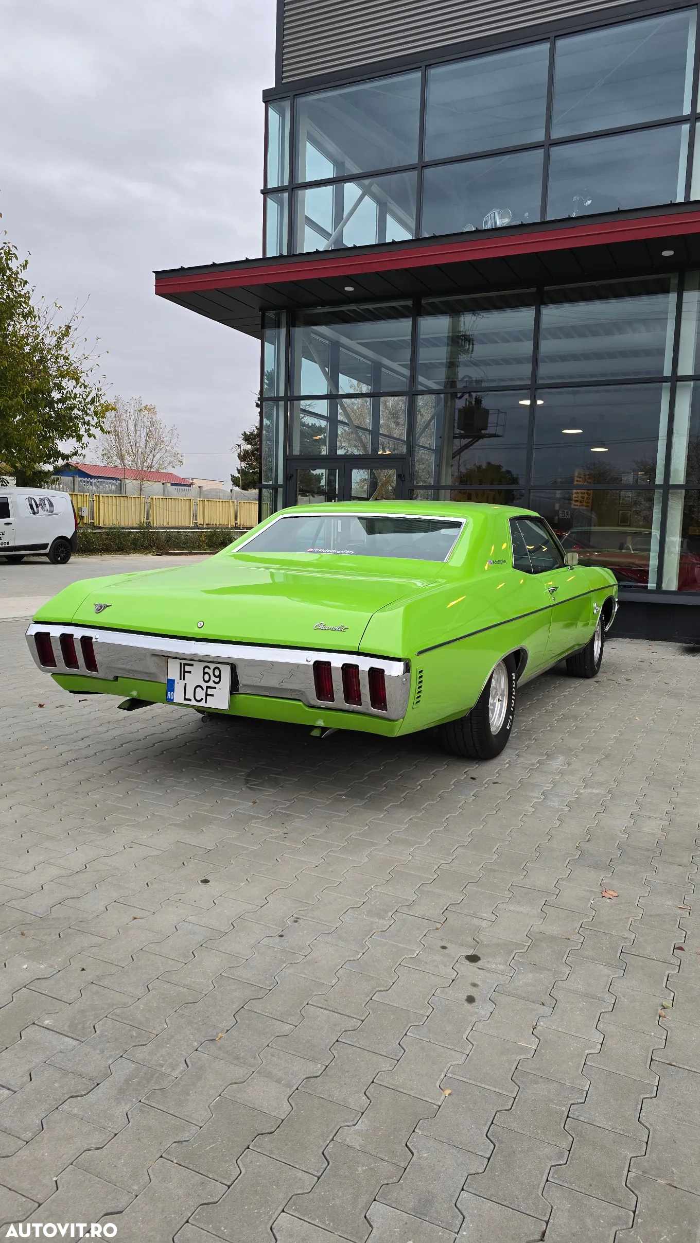 Chevrolet Impala - 8