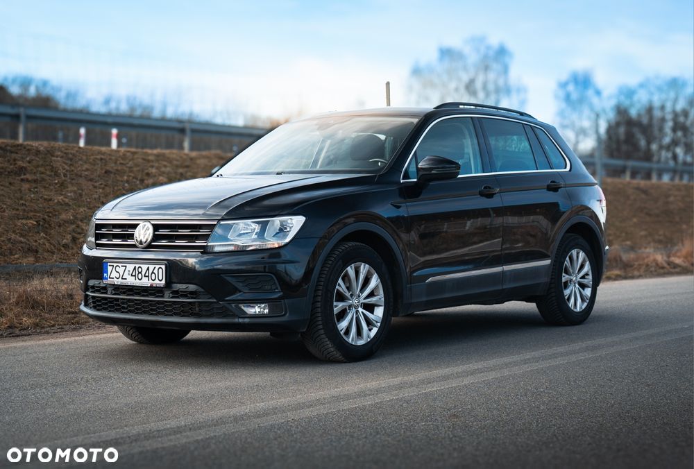 Volkswagen Tiguan - 1