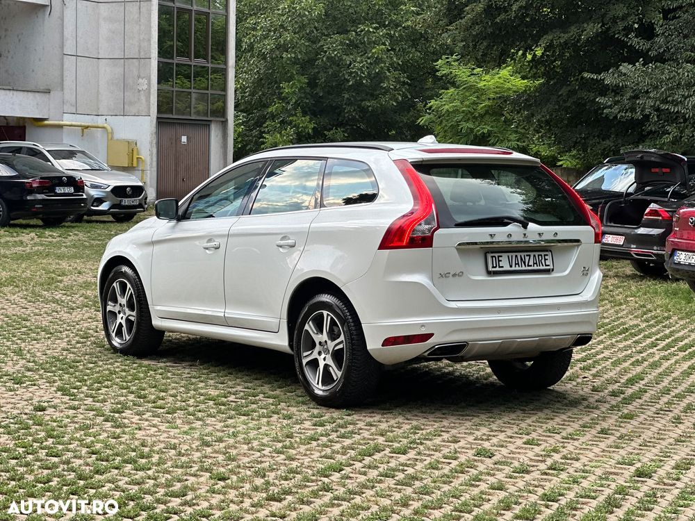 Volvo XC 60 2.4D AWD Aut. Momentum - 3