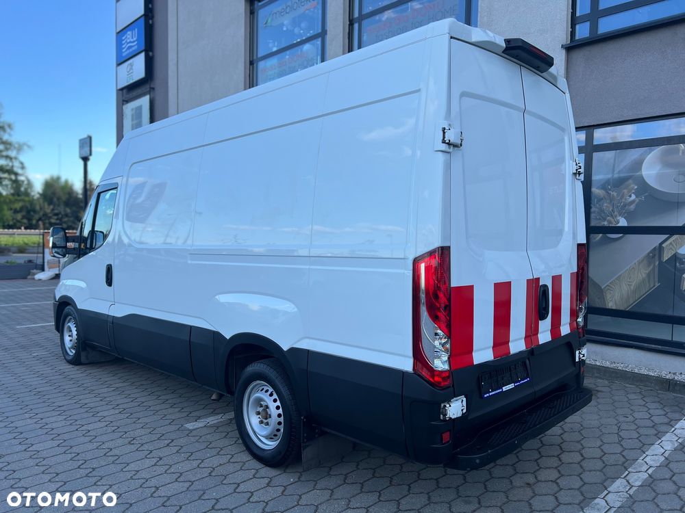 Iveco DAILY 35s18 L3H2 - 6