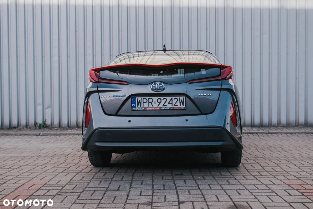 Toyota Prius 1.8 Hybrid Executive - 8