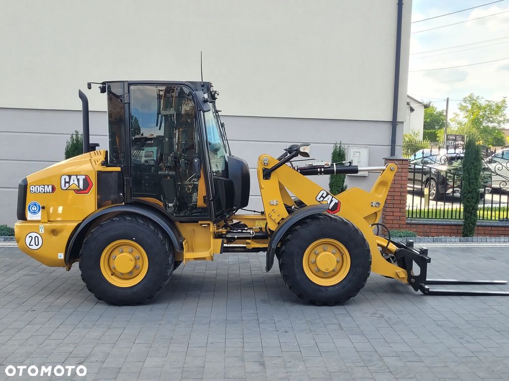 Caterpillar 906M / nowy model 2022r. / łyżka otwierana + widły / SUPER STAN - 4