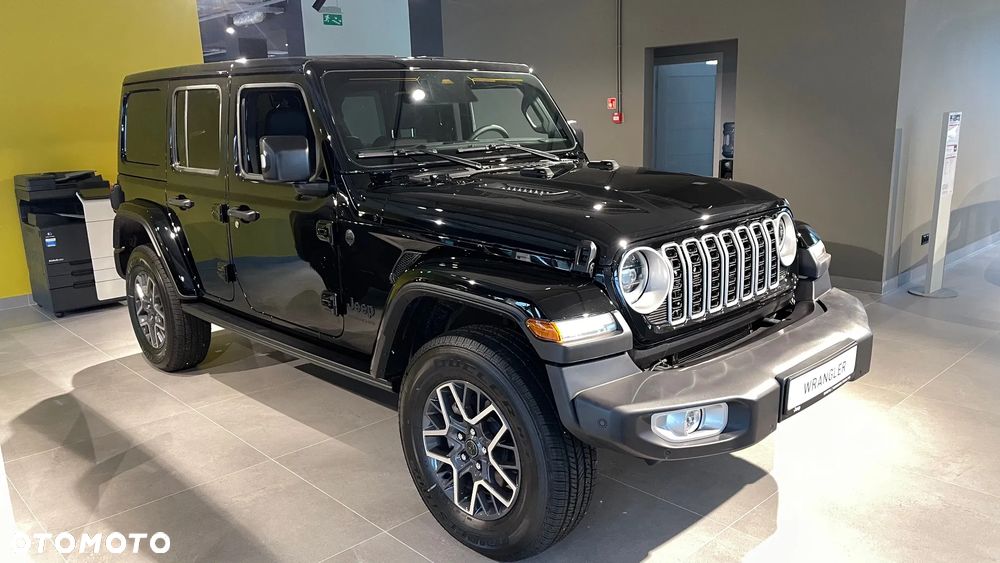Jeep Wrangler Unlimited GME 2.0 Turbo Sahara - 2