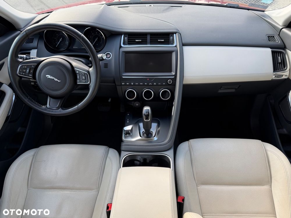Jaguar E-Pace 2.0 i4P AWD SE - 13