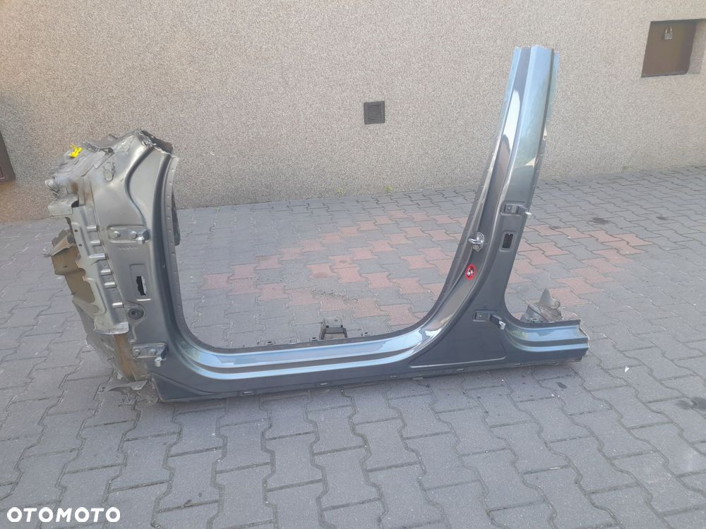 próg lewy słupek ab volvo xc60 ii 2020r kolor 714 w-wa - 2