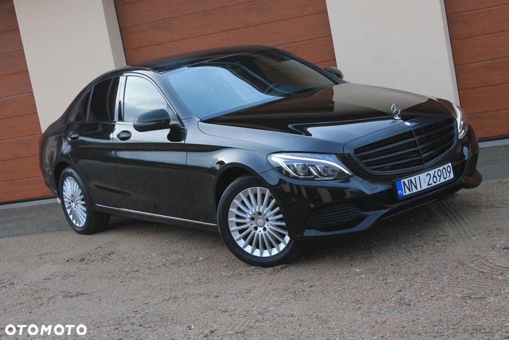 Mercedes-Benz Klasa C 200 4-Matic 9G-TRONIC - 2