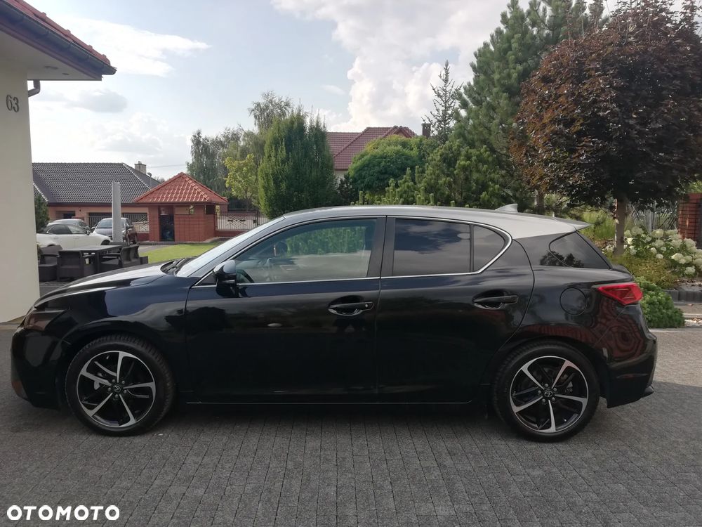 Lexus CT 200h Limited Edition - 8