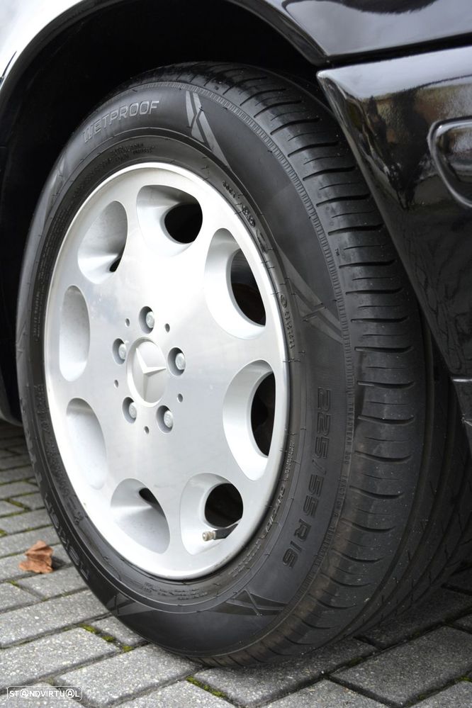 Mercedes-Benz SL 320 V6 - 22