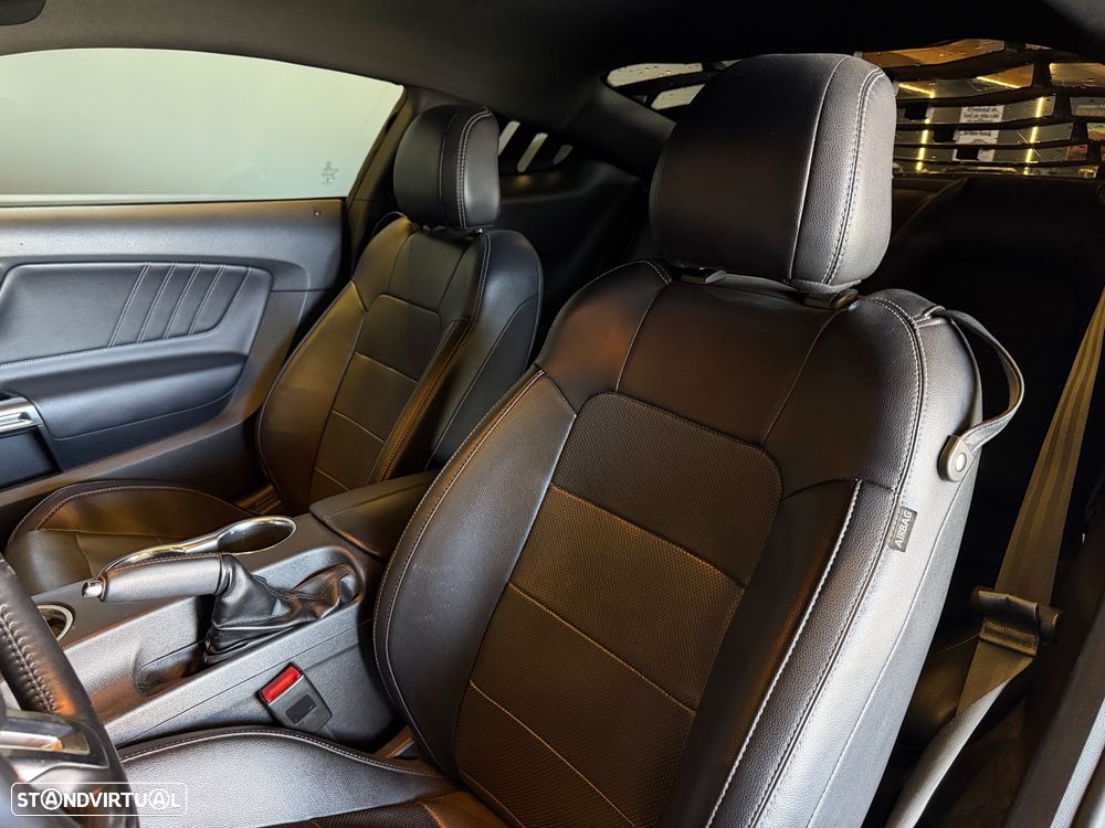 Ford Mustang 2.3i EcoBoost Aut. - 22