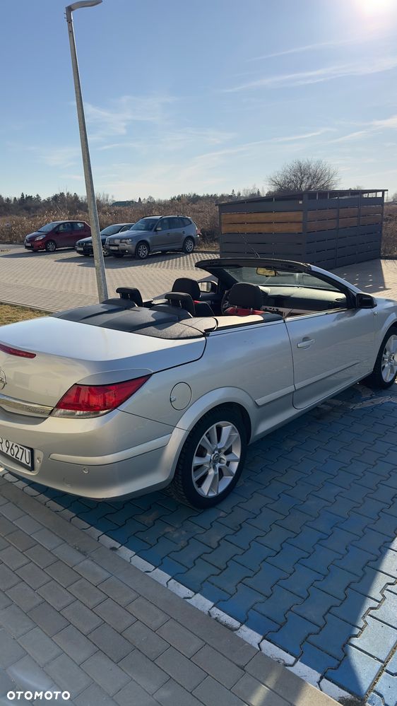 Opel Astra 1.6 Enjoy - 12